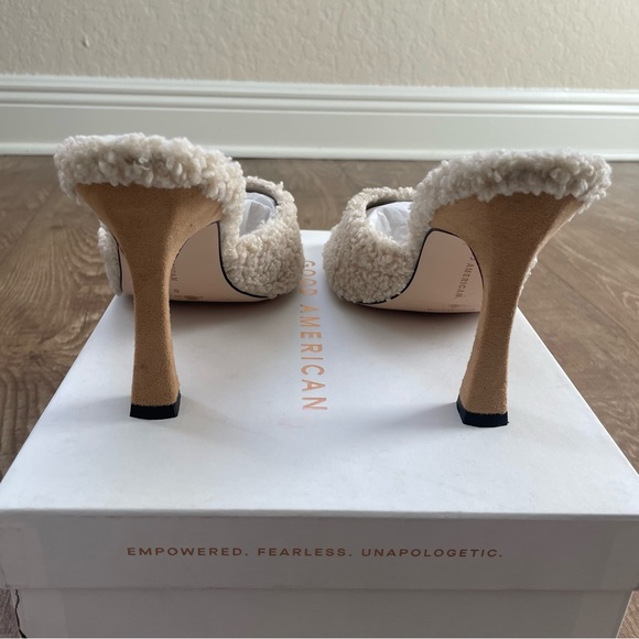 Good American sherpa heels (Size 9) - Picture 3 of 7